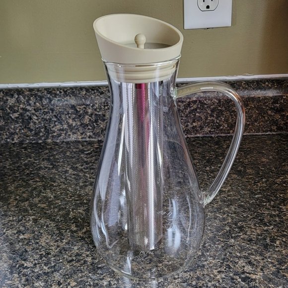 Viva Scandinavia Infusion Carafe - Picture 1 of 4